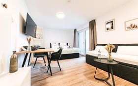 ZENtrahome - Zentral Outlet Business SmartTV Balkon